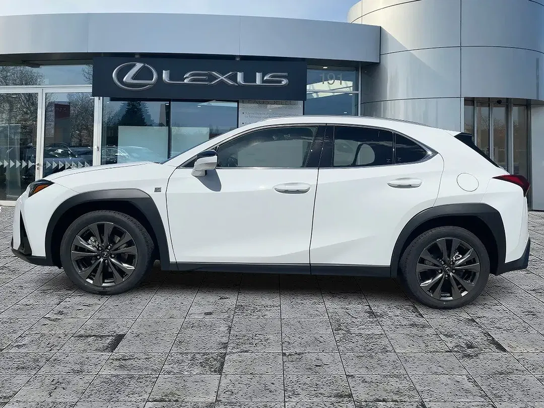 Lexus UX 300h - Thumbnail 2
