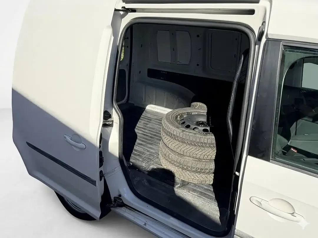 Volkswagen Caddy - Thumbnail 7
