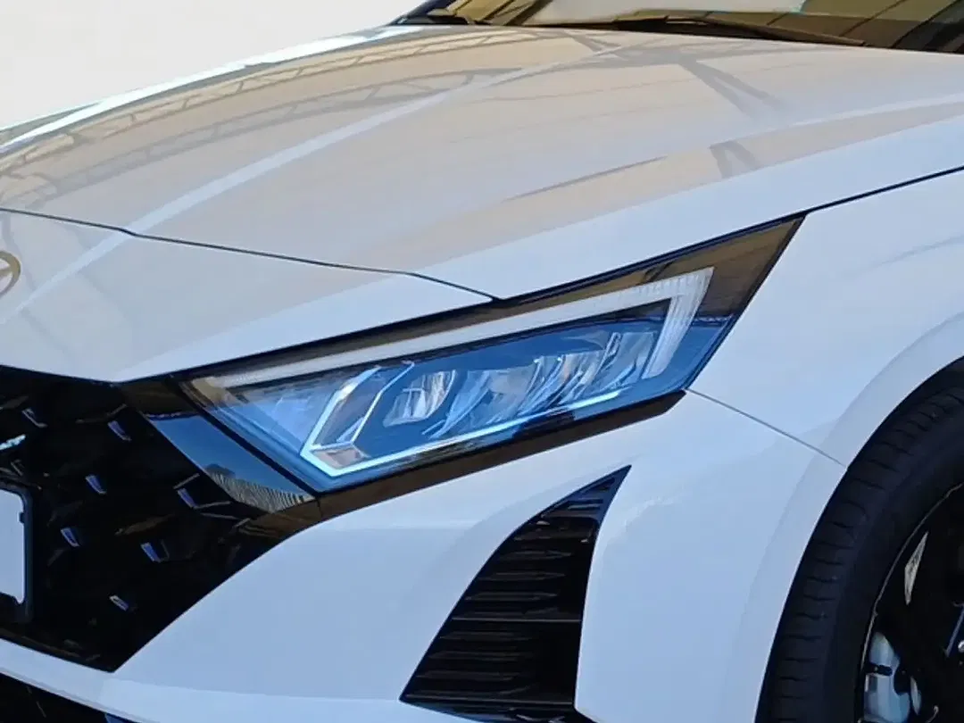 Hyundai i20 - Thumbnail 5