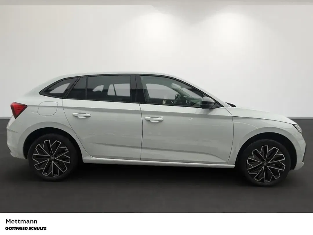 Skoda Scala - Thumbnail 3