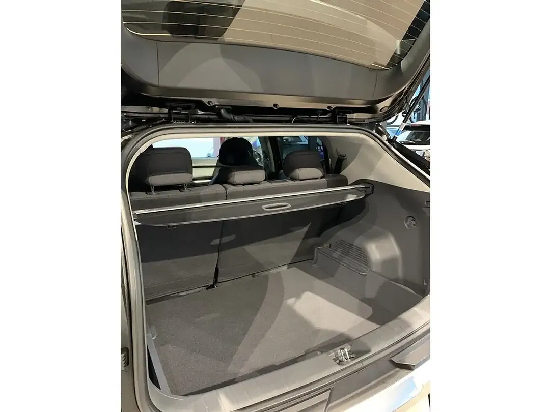 Kia EV3 - Thumbnail 5