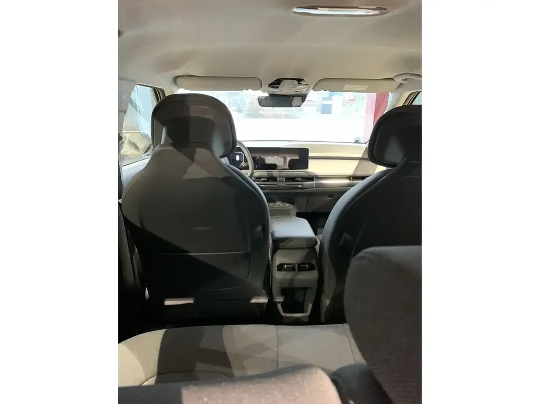 Kia EV3 - Thumbnail 6