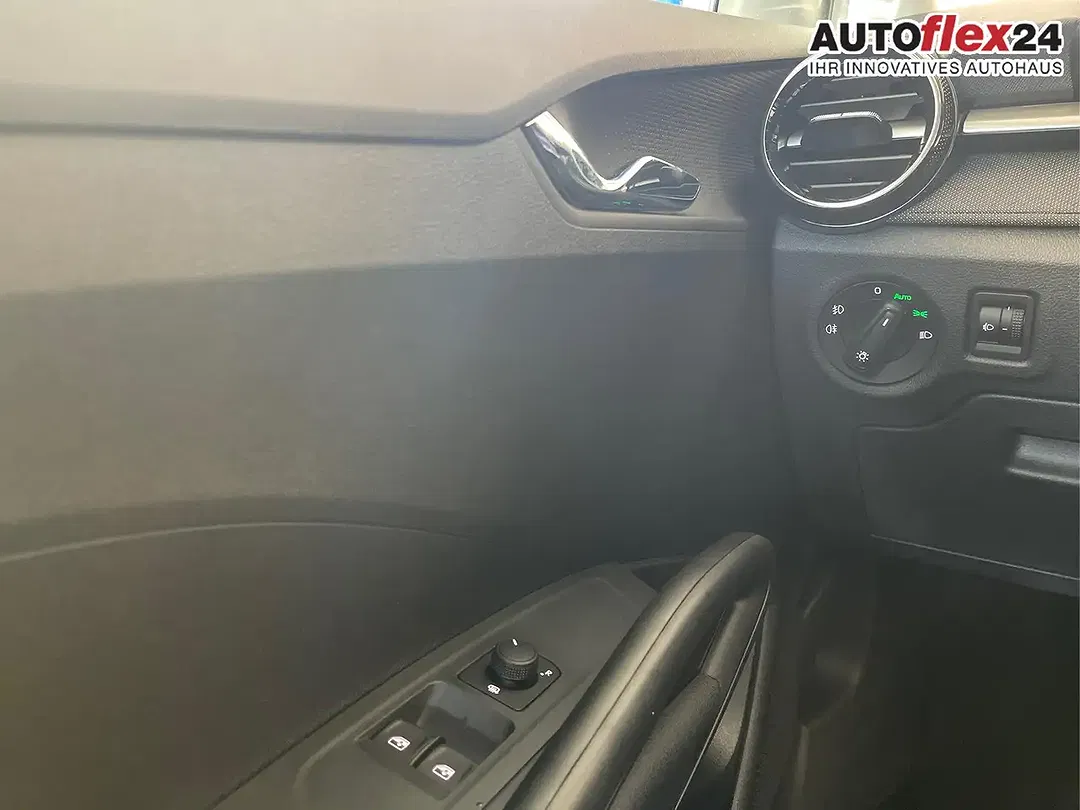 Skoda Fabia - Thumbnail 8
