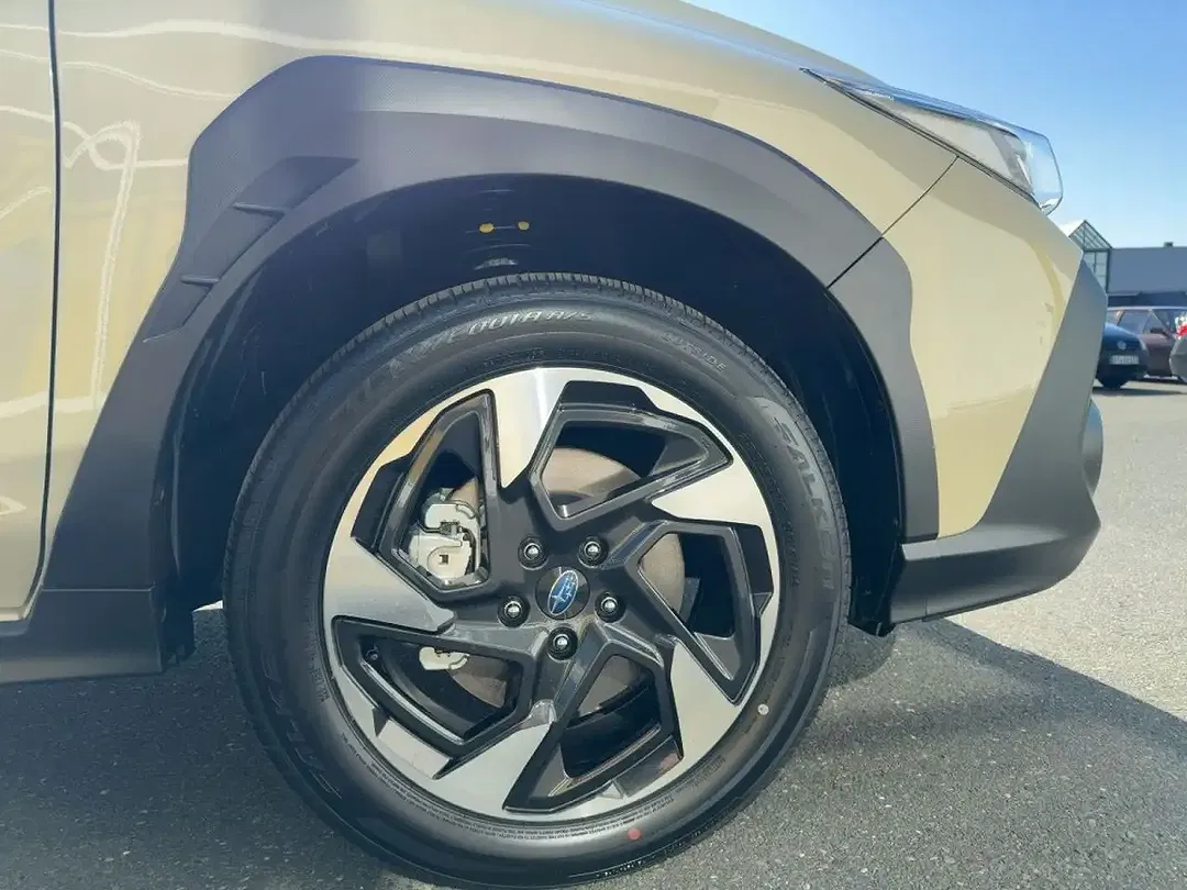 Subaru Crosstrek - Thumbnail 6