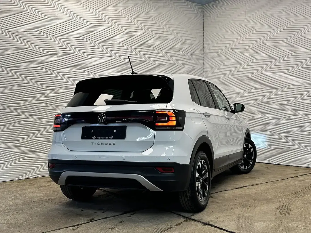 Volkswagen T-Cross - Thumbnail 9