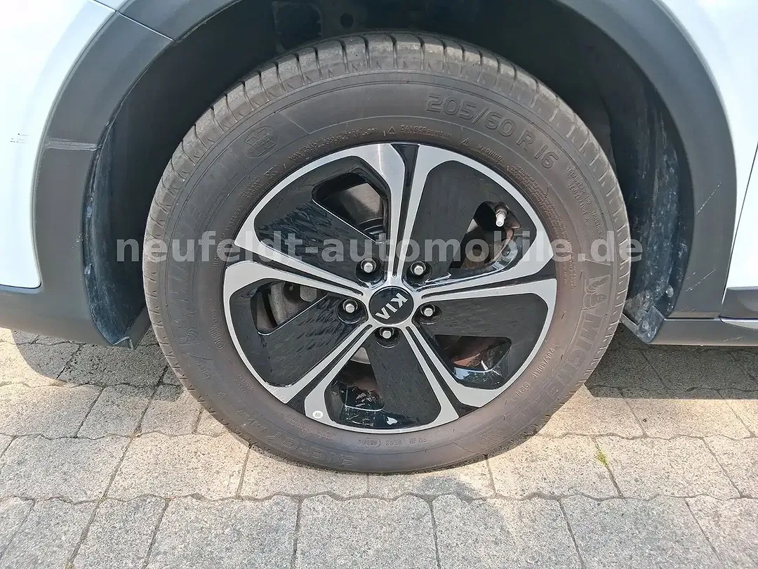 Kia XCeed - Thumbnail 13