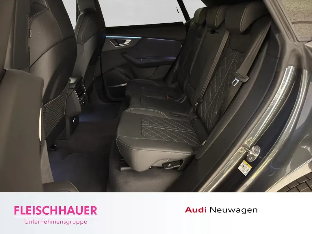 Audi Q8 - Thumbnail 9
