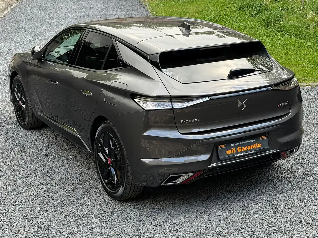 DS Automobiles DS 4 - Thumbnail 2