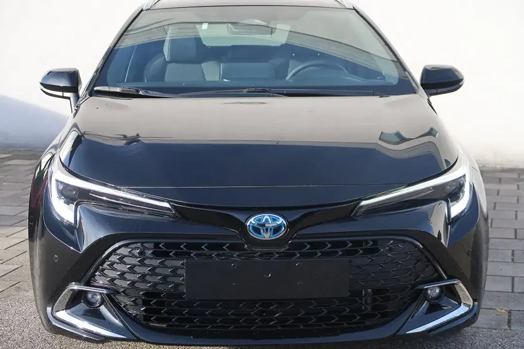 Toyota Corolla - Thumbnail 8