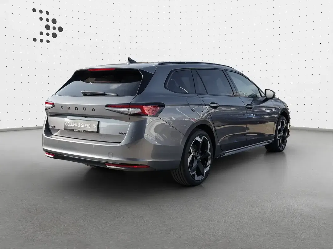 Skoda Superb - Thumbnail 1