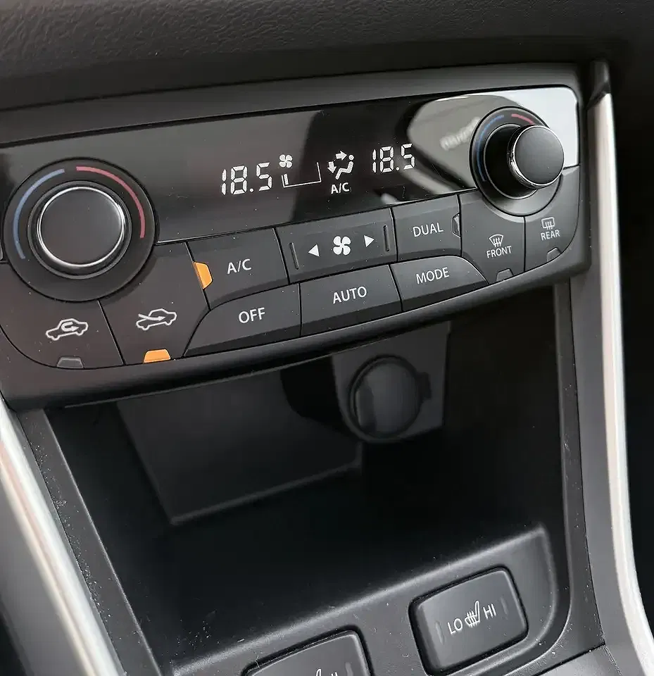 Suzuki SX4 S-Cross - Thumbnail 14