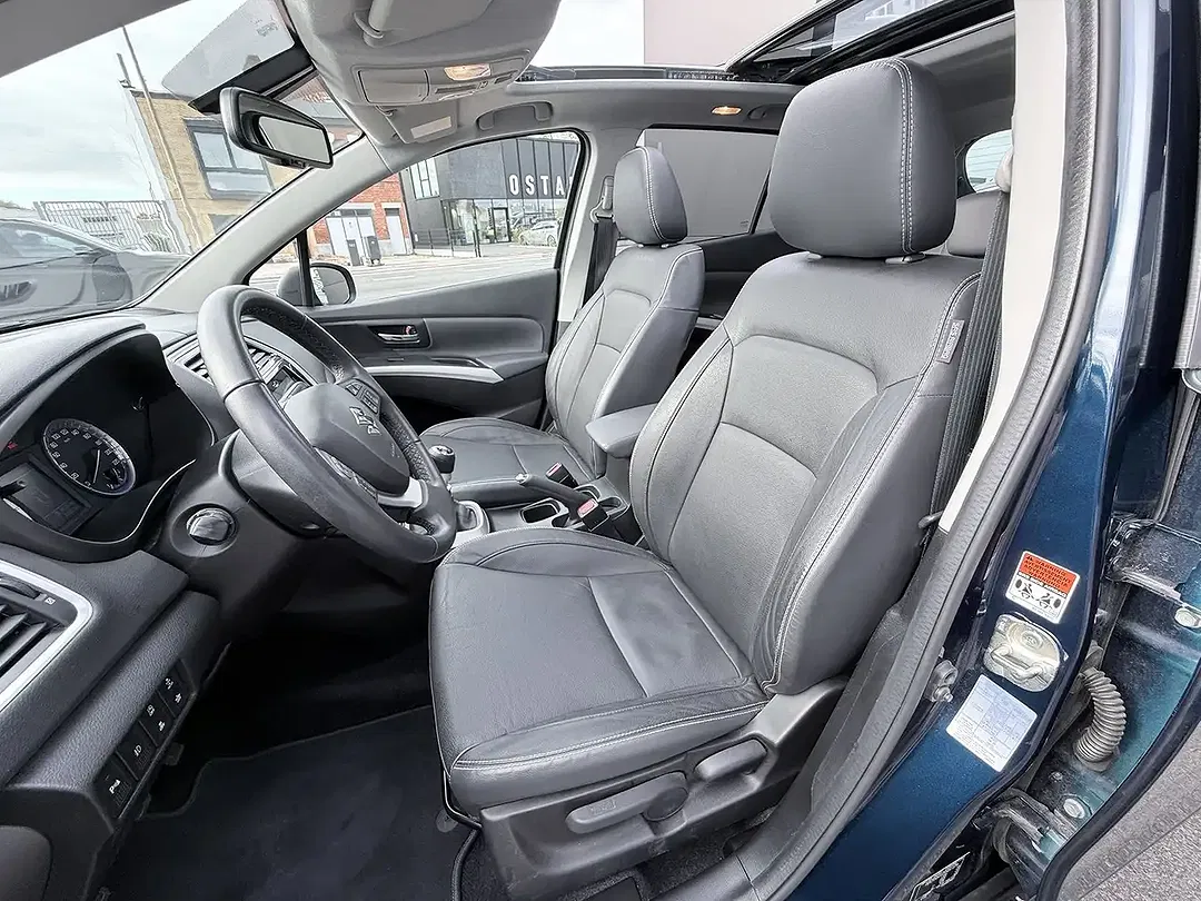 Suzuki SX4 S-Cross - Thumbnail 5