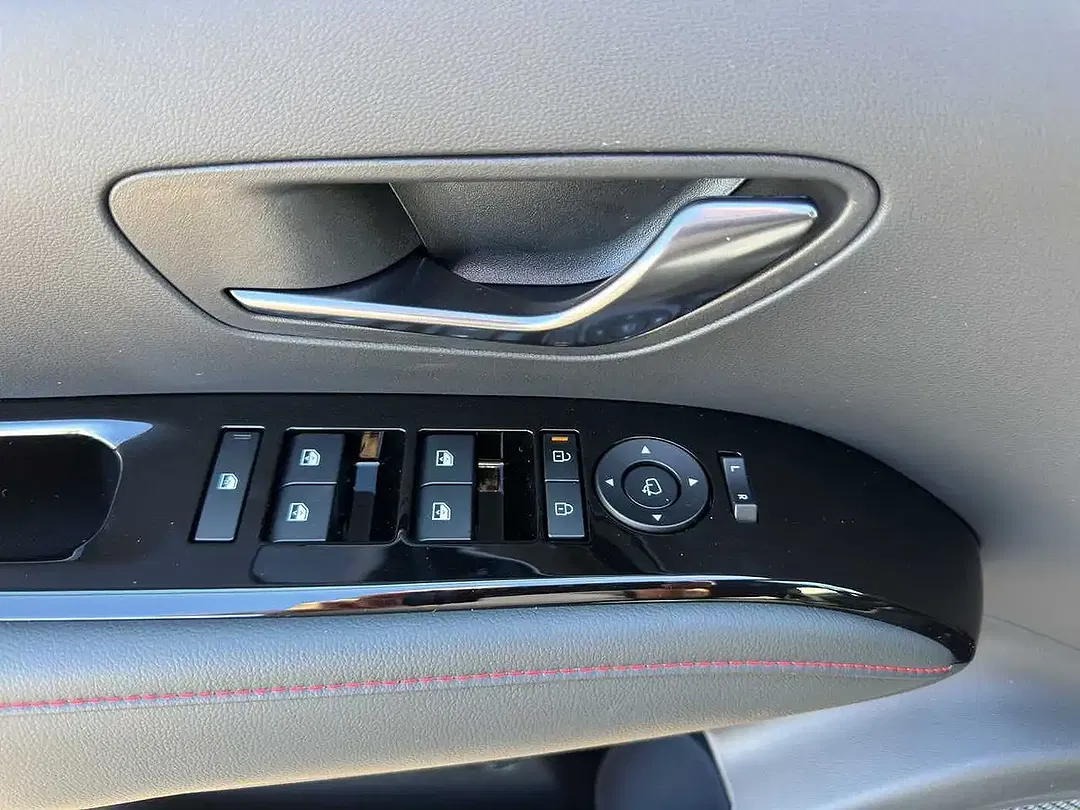 Hyundai TUCSON - Thumbnail 10