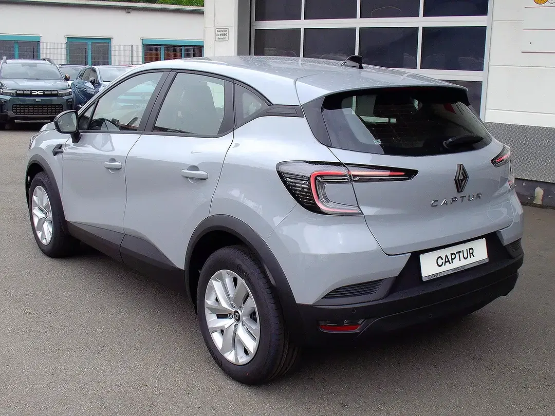 Renault Captur - Thumbnail 6
