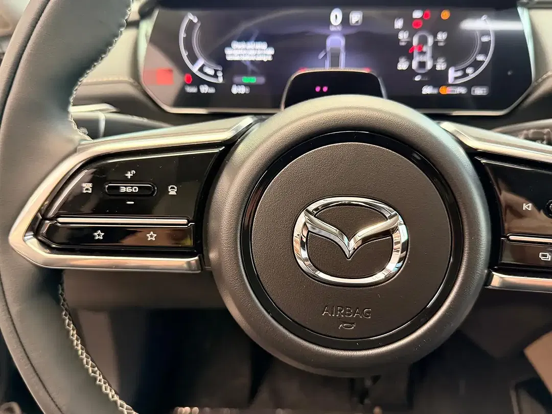 Mazda 6e - Thumbnail 12