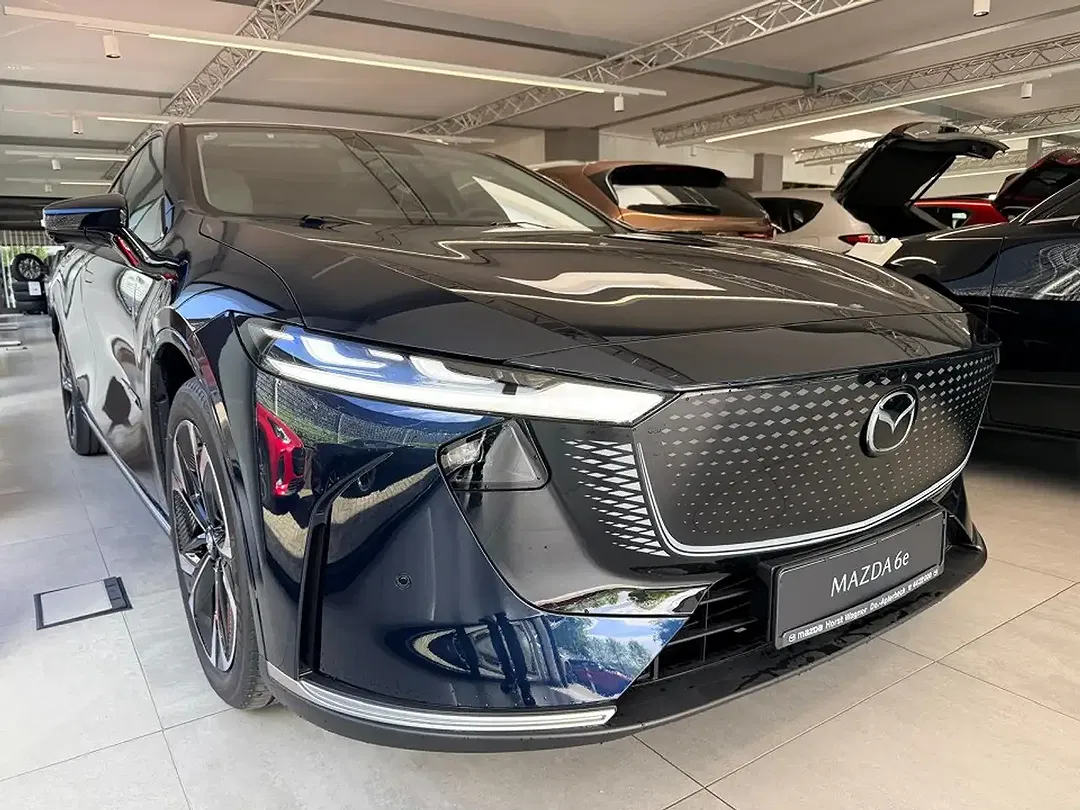 Mazda 6e - Thumbnail 4