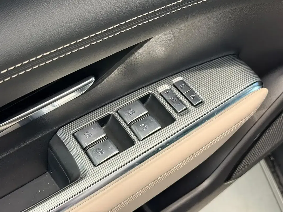 Mazda 6e - Thumbnail 8