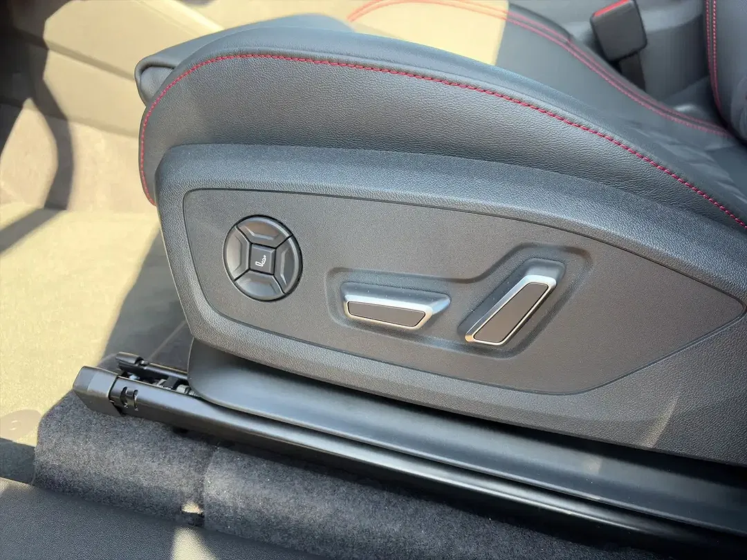 Audi Q6 e-tron - Thumbnail 12