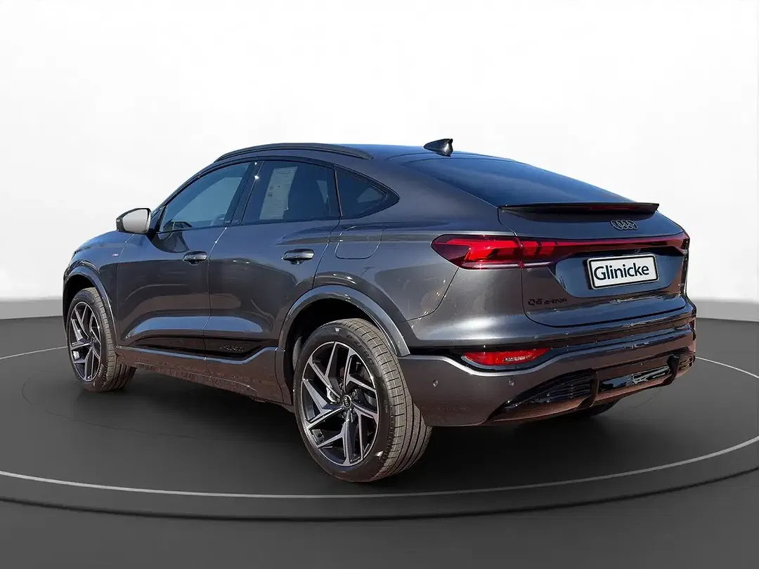 Audi Q6 e-tron - Thumbnail 8