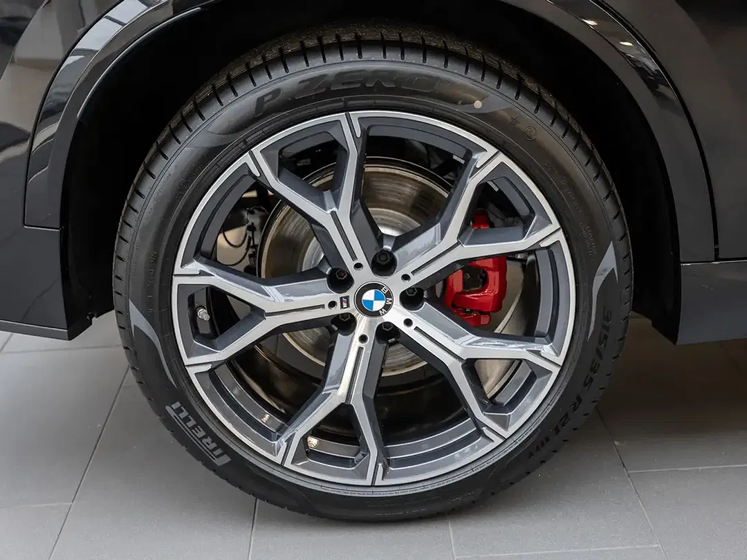 BMW X5 - Thumbnail 10