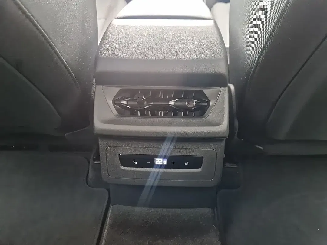 Audi Q6 e-tron - Thumbnail 13