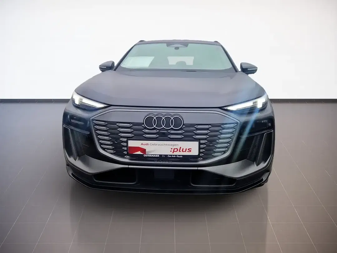 Audi Q6 e-tron - Thumbnail 2