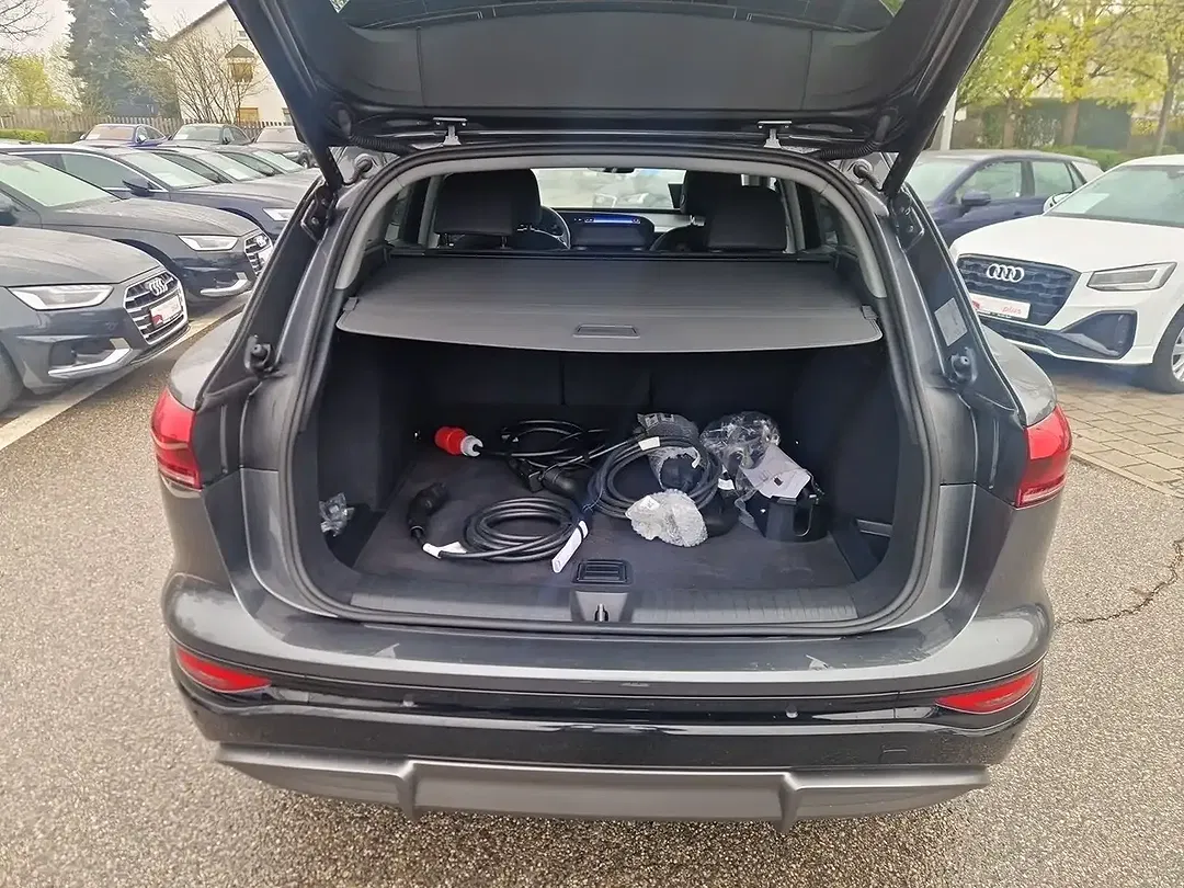 Audi Q6 e-tron - Thumbnail 7