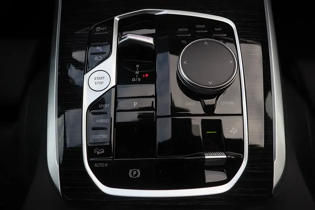 BMW X5 - Thumbnail 8