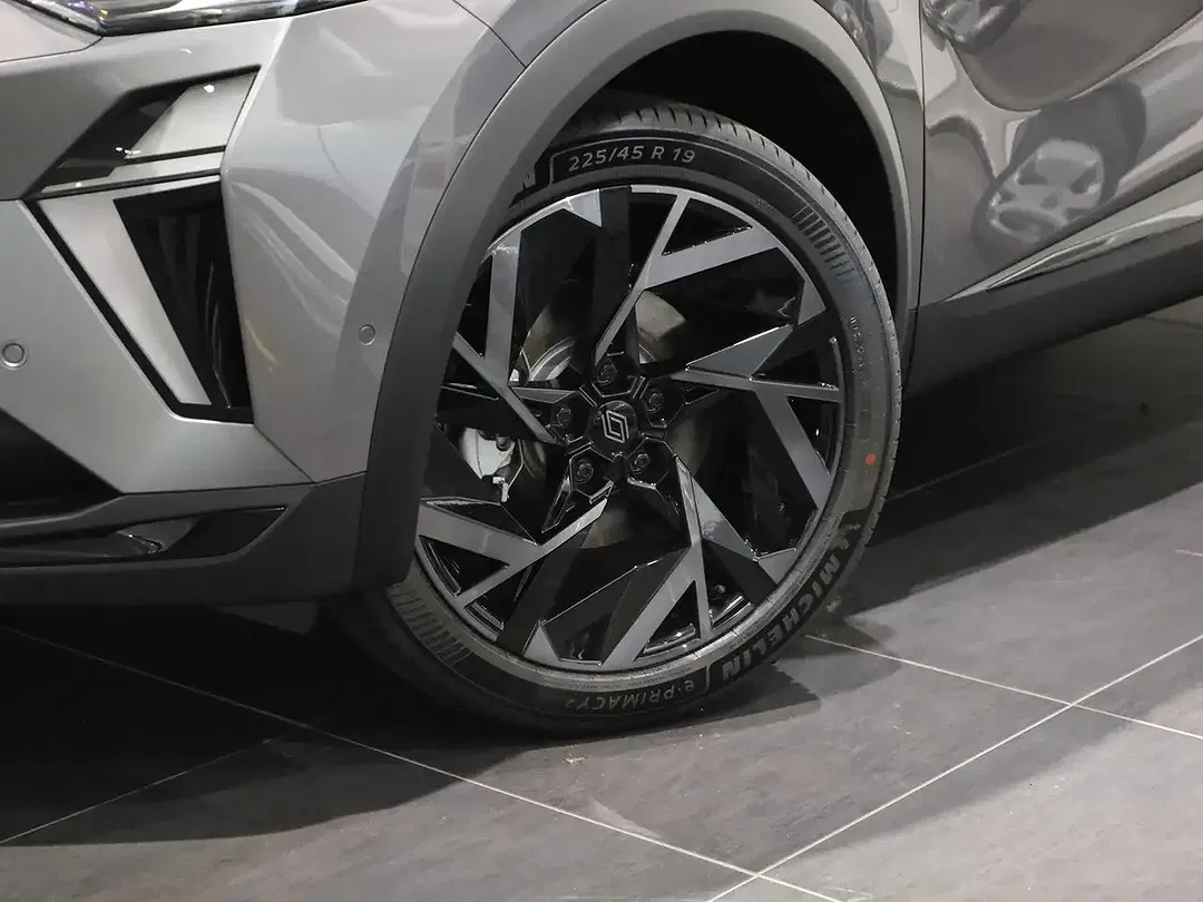 Renault Captur - Thumbnail 11