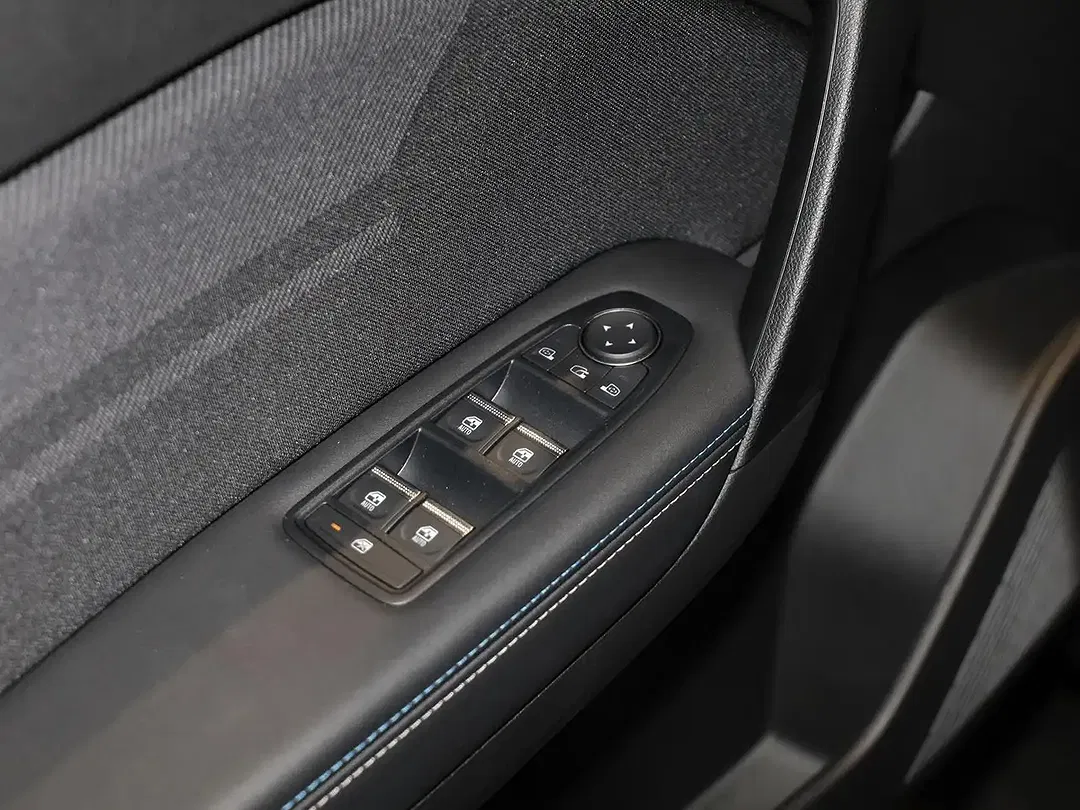 Renault Captur - Thumbnail 14