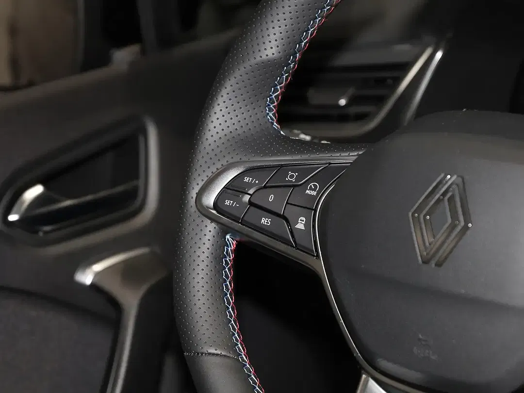 Renault Captur - Thumbnail 8