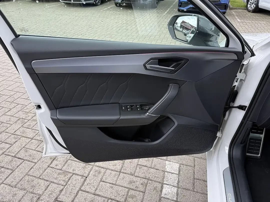 CUPRA Leon - Thumbnail 11