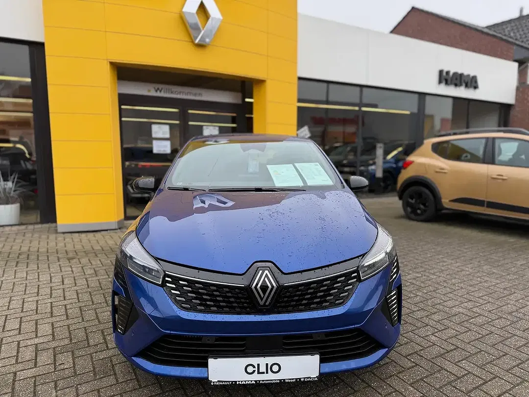 Renault Clio - Thumbnail 2