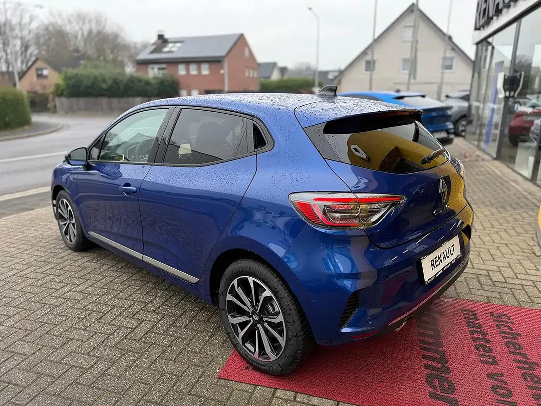 Renault Clio - Thumbnail 4