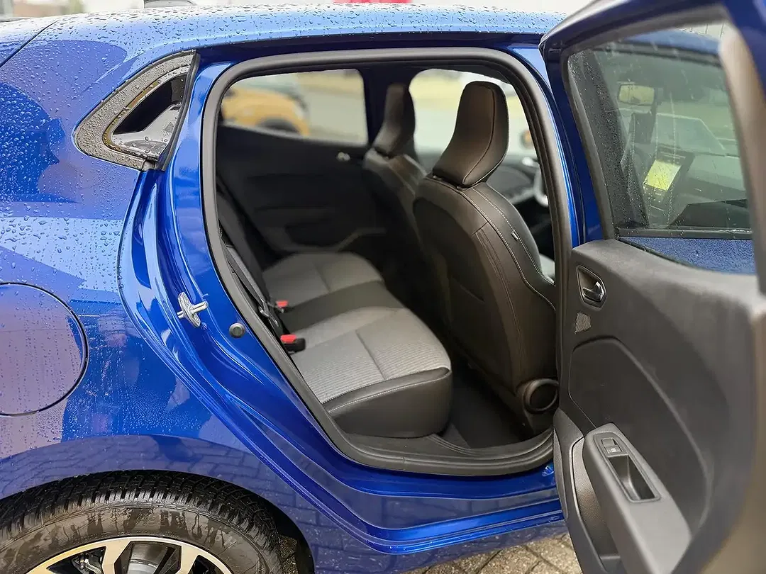 Renault Clio - Thumbnail 8