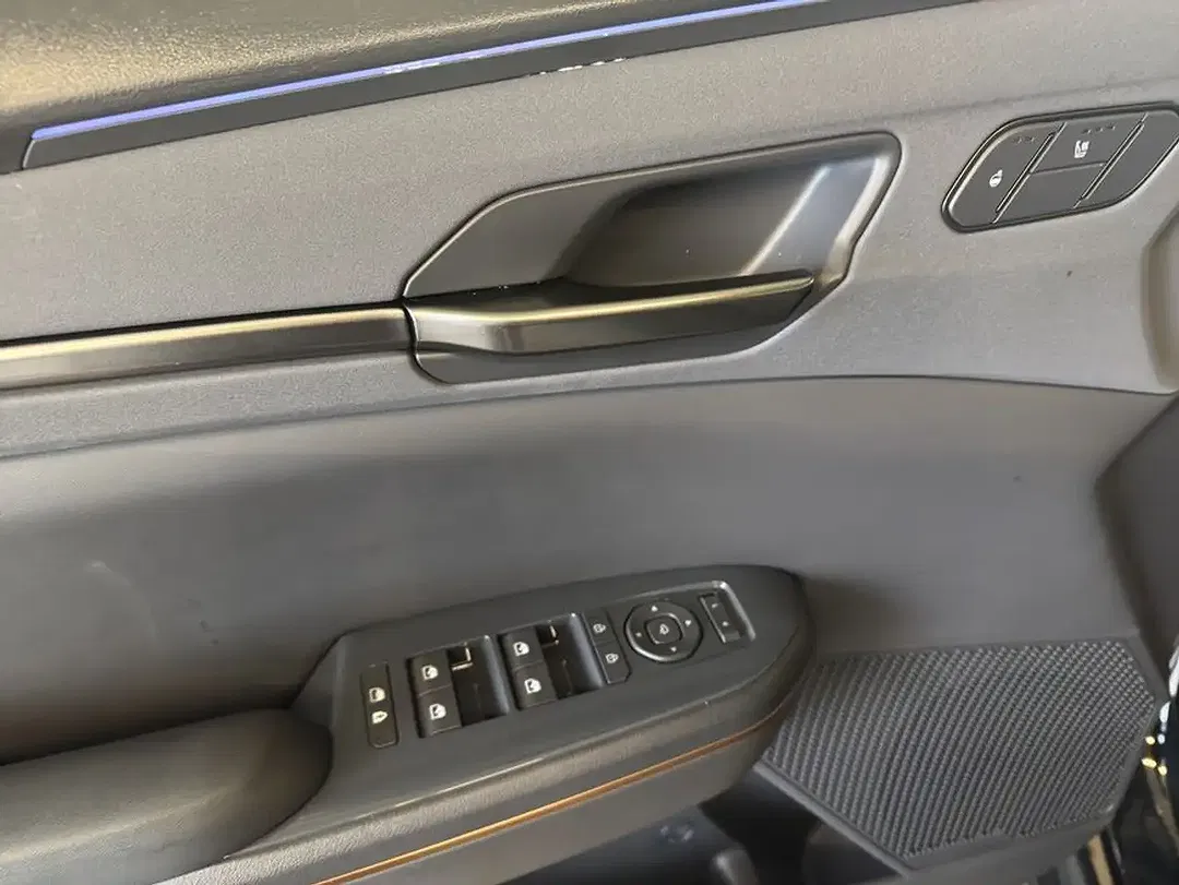 Kia EV5 - Thumbnail 15