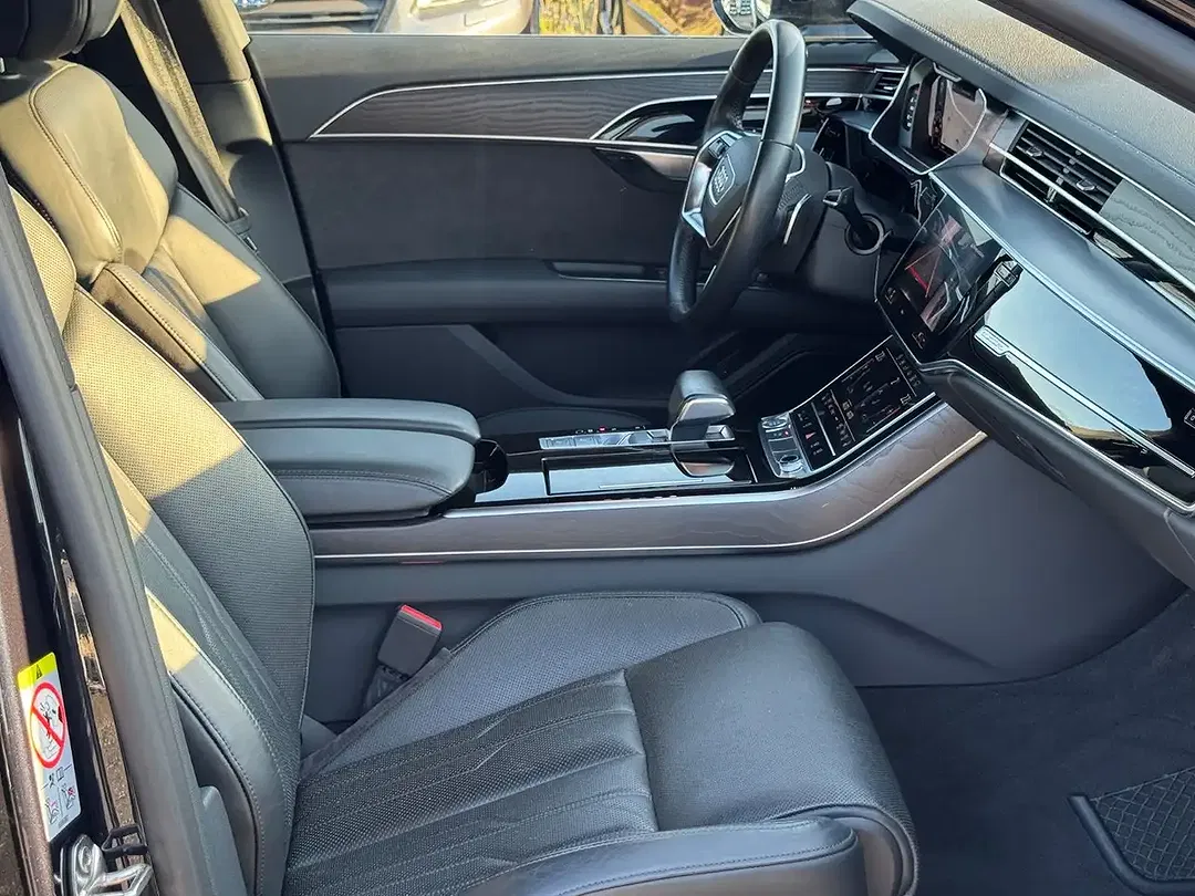 Audi A8 - Thumbnail 10
