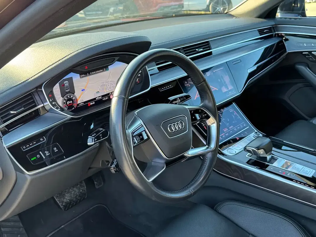 Audi A8 - Thumbnail 13