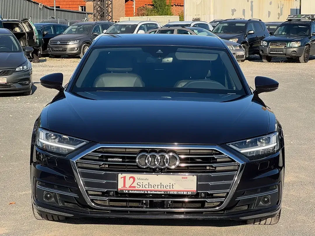 Audi A8 - Thumbnail 2
