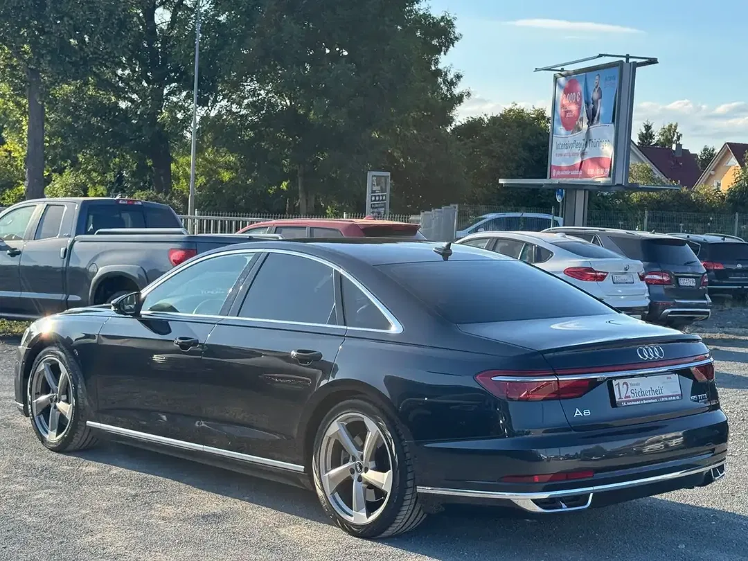 Audi A8 - Thumbnail 5