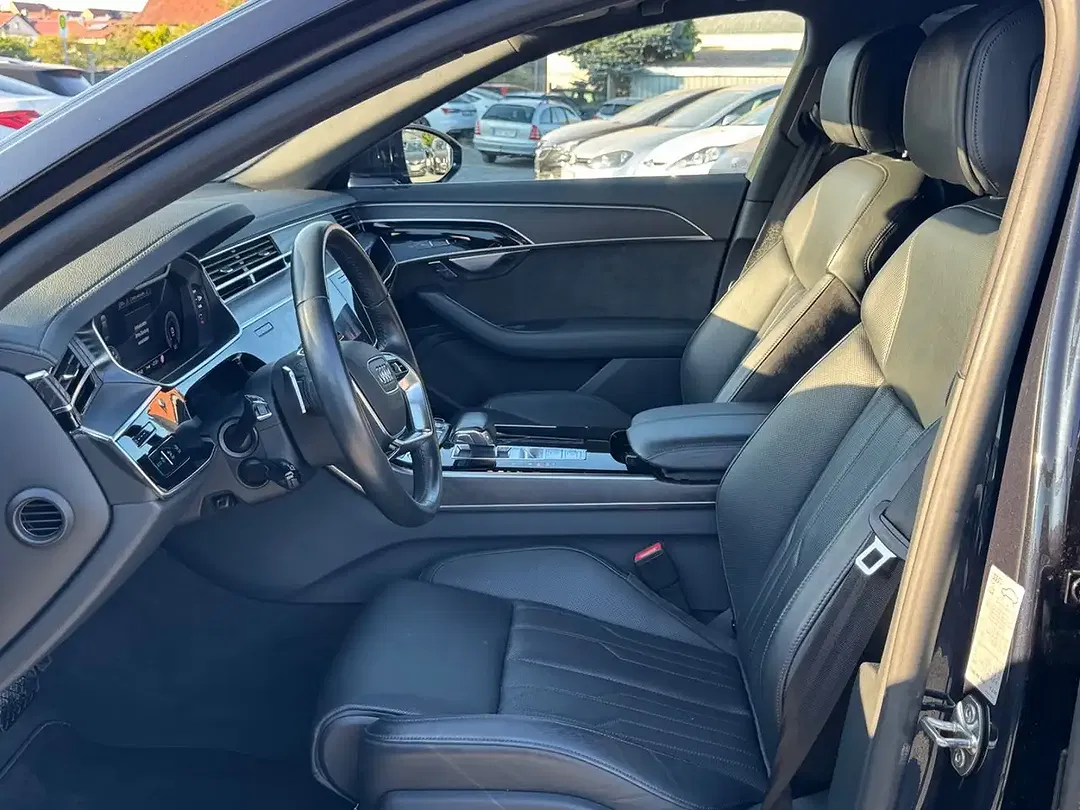 Audi A8 - Thumbnail 9