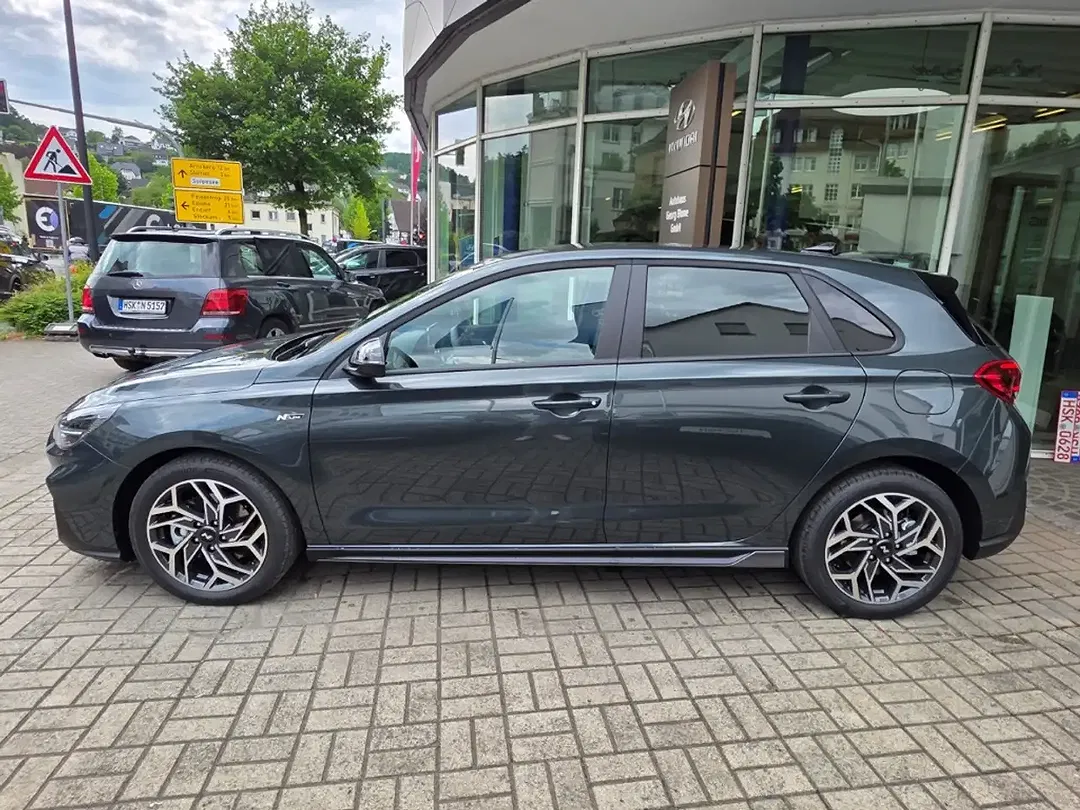 Hyundai i30 - Thumbnail 4