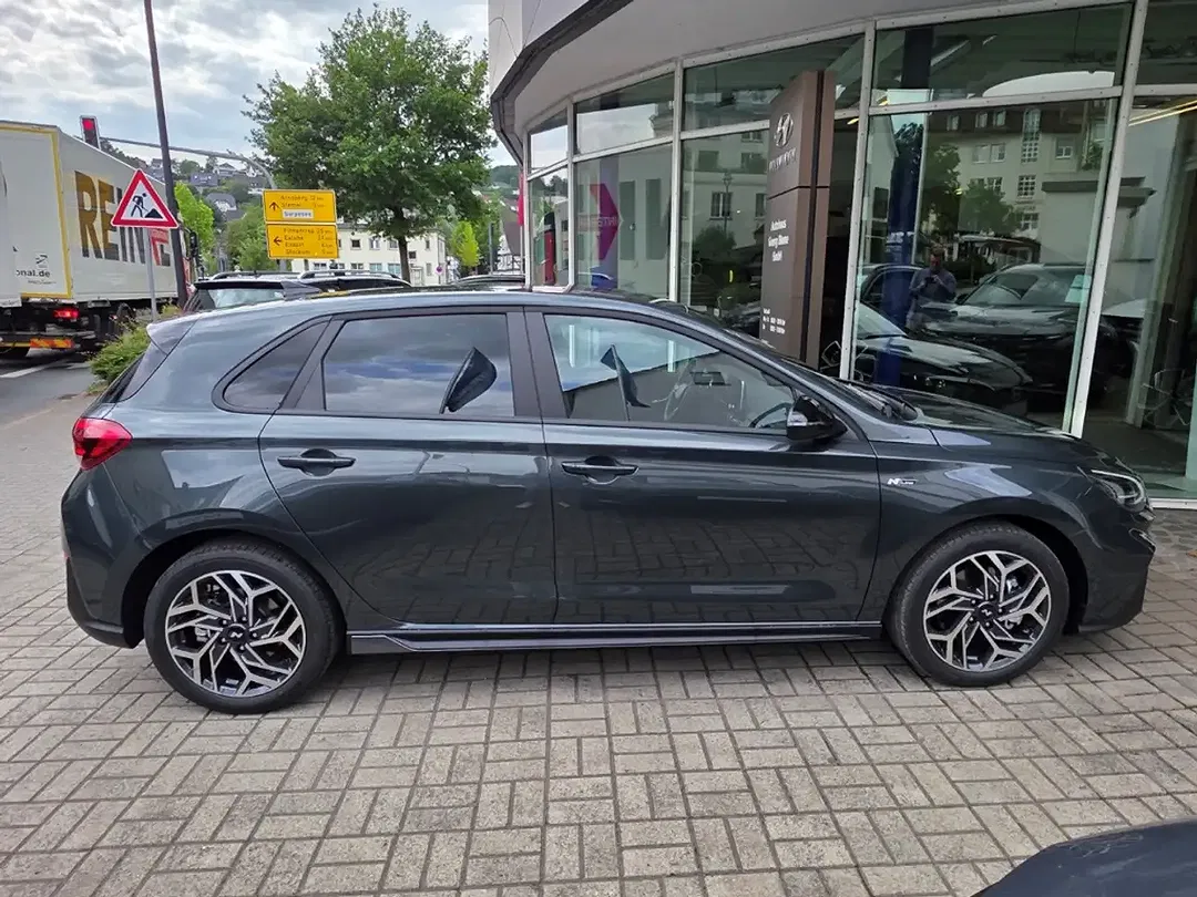 Hyundai i30 - Thumbnail 8