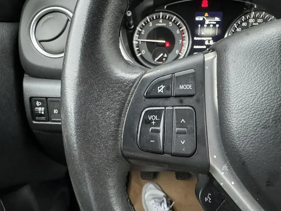 Suzuki Vitara - Thumbnail 12