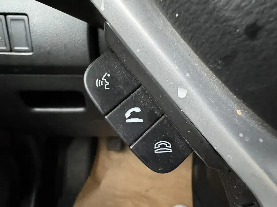 Suzuki Vitara - Thumbnail 14