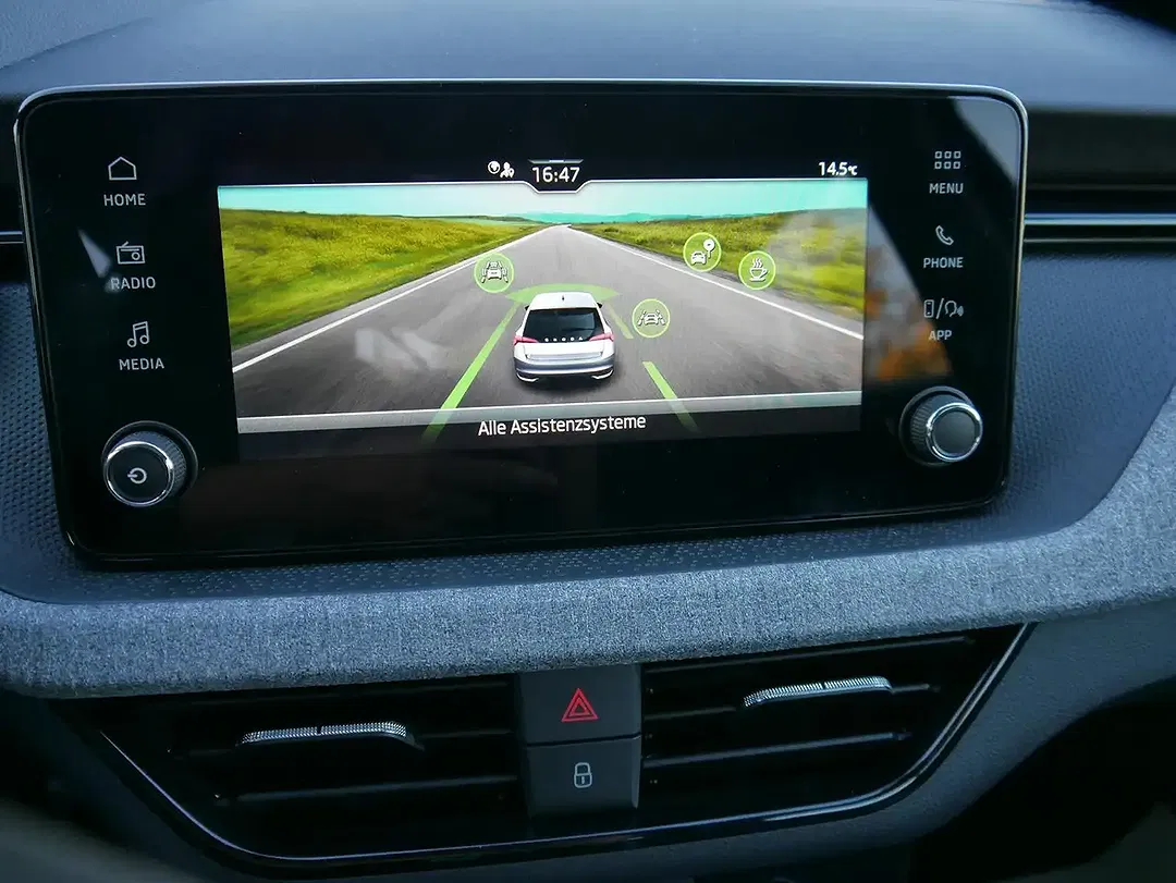 Skoda Scala - Thumbnail 13