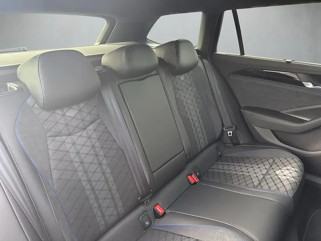 Volkswagen Passat Variant - Thumbnail 12