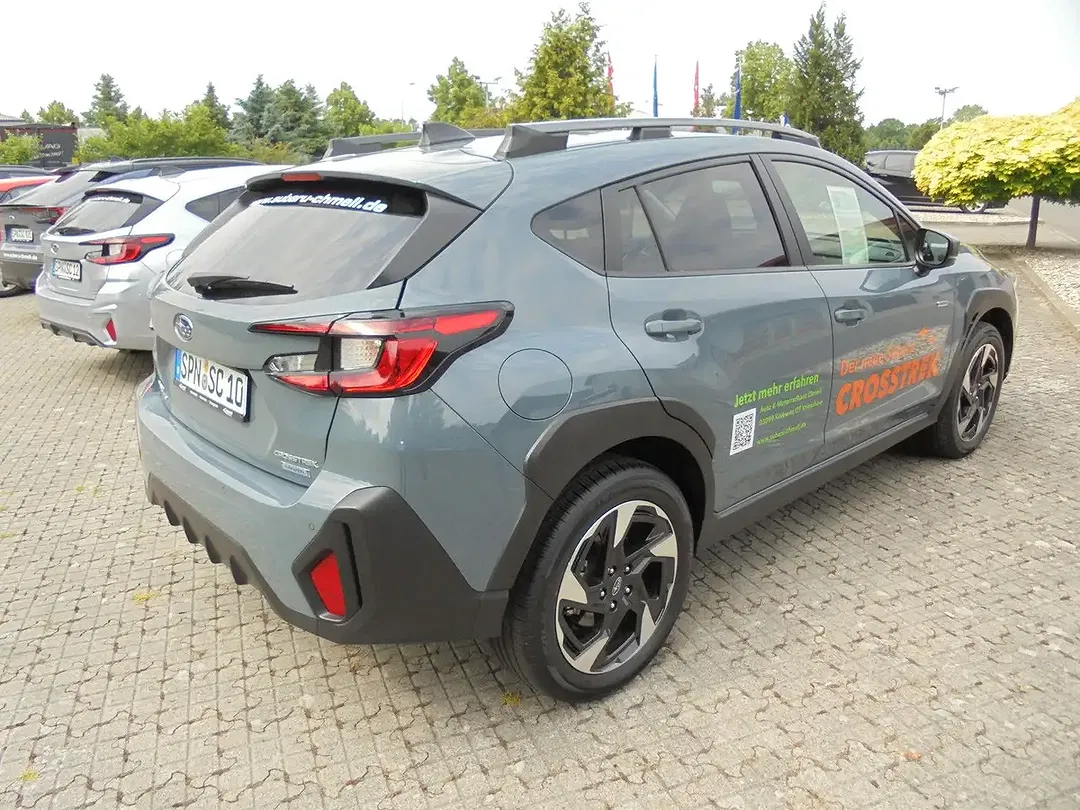 Subaru Crosstrek - Thumbnail 3