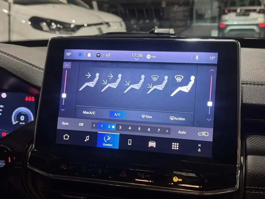 Jeep Compass - Thumbnail 14