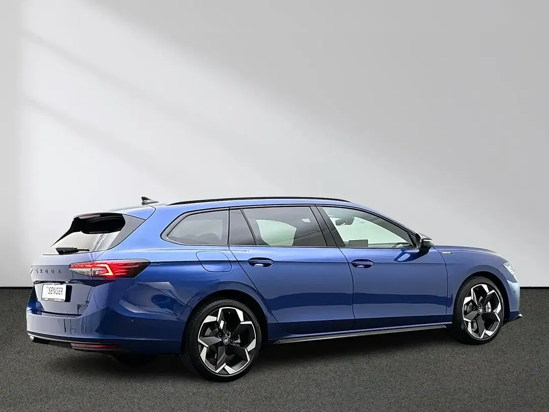 Skoda Superb - Thumbnail 2